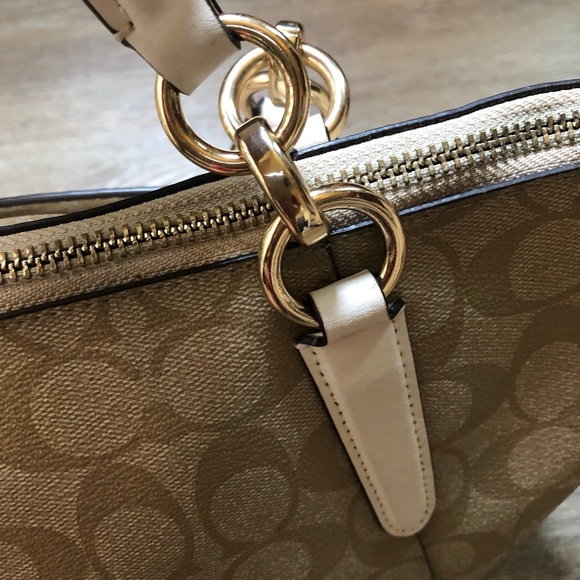 Coach Leather Signature Gallery Zippered Tote. Gold Hardware. GUC - Picture 6 of 11